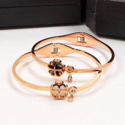 Van Cleef & Arpels Alhambra Of Rose Gold And Gold Bracelets 2 Colors 
