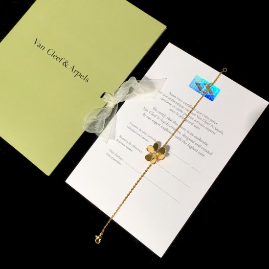 Van Cleef & Arpels Frivole Gold/Silver/Rose Gold VCA Bracelets 1 Flowers