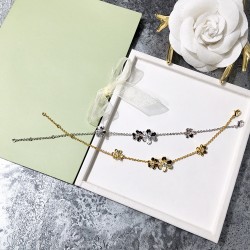 Van Cleef & Arpels Frivole Of Gold With Silver Bracelets 4 Flowers 