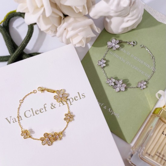 Van Cleef & Arpels Frivole White Gold And Gold VCA Bracelets 5 Flowers