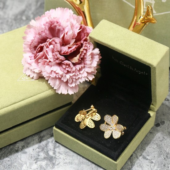 Van Cleef & Arpels Frivole Of Rose Gold VCA Earrings Gold 3 Colors