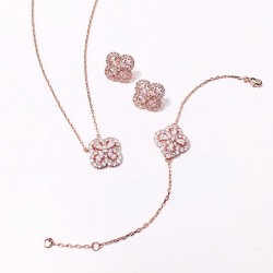 Van Cleef & Arpels Sweet Alhambra Rose Gold VCA Earrings Silver Gold 3 Colors 