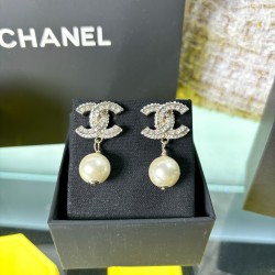 Chanel Cold Classic Womens Drop Earrings 