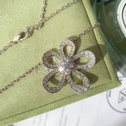 Van Cleef & Arpels Flowerlace Silver/VCA Necklaces 