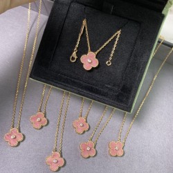 Van Cleef & Arpels Vintage Alhambra Of Rose Gold/VCA Necklaces Pink 2 Colors 