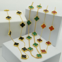 Van Cleef & Arpels Vintage Alhambra VCA Necklaces Rose Gold/Green 10 Flowers 