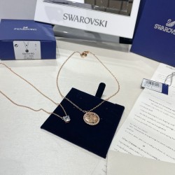 Swarovski Connexus Medallion 5615190 Rose Silver Necklace
