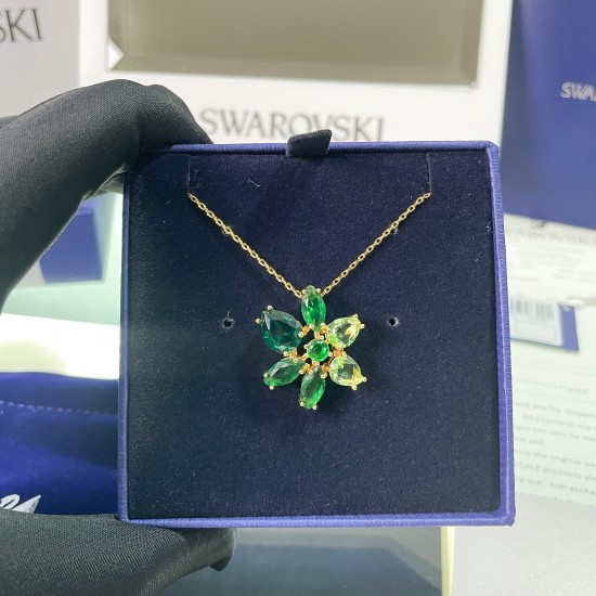 Best Swarovski Gema Pendant 5658399 Mixed Cuts Flower Green Gold-Tone  Plated Necklace For Swarovski Necklace & Pendant Classic