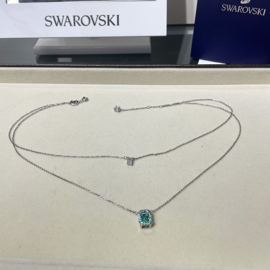 Swarovski Millenia Layered Pendant 5640557 Octagon Cut Green Silver Necklace