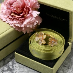 Van Cleef & Arpels Frivole Rose Gold With Silver/Yellow Gold VCA Rings 