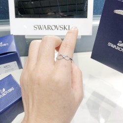 Swarovski Infinity Ring 5535400