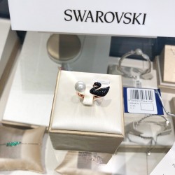 Swarovski Iconic Swan Open Ring 5296470