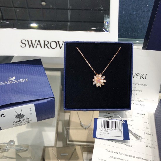 Swarovski Eternal Flower Pendant 5540973
