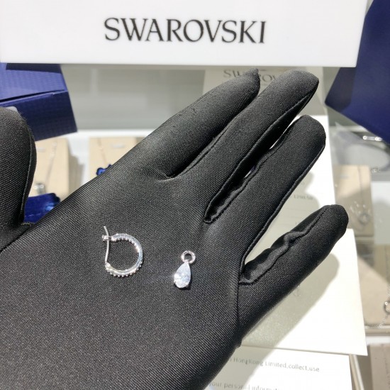 Swarovski Attract Earrings 5563119 2cmx0.5cm