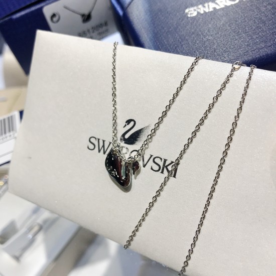 Swarovski Iconic Swan Pendant 5512094