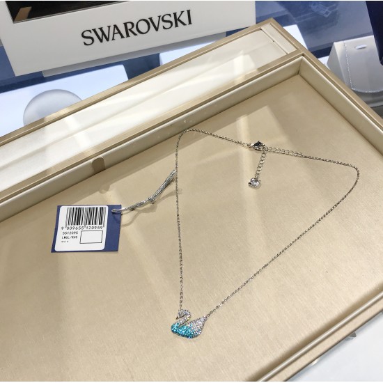 Swarovski Iconic Swan Pendant 5512095