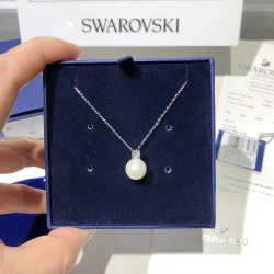 Swarovski Treasure Pearl Necklace 5563288