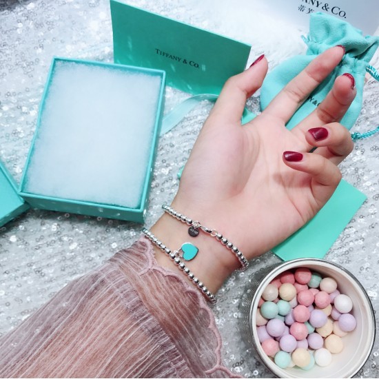 Tiffany & Co. Love Tiffany Blue Heart Tag Bead Bracelet in Sterling Silver  | myGemma | QA | Item #129775
