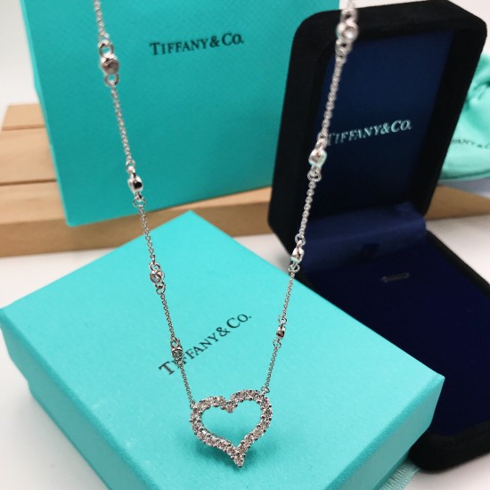 Tiffany Diamond Heart Necklace Round Brilliant Diamonds