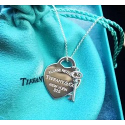 Tiffany Return to Tiffany Heart Tag with Key Pendant