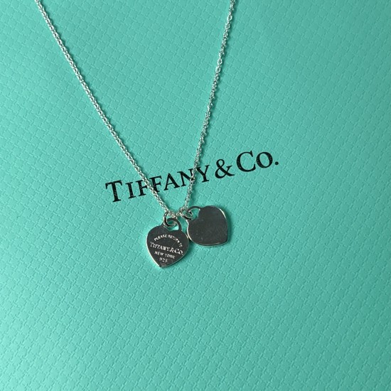 Tiffany & Co.Silver Double Heart Necklace For W Pendant Jewelry