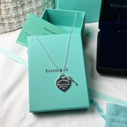 Tiffany & Co.Silver Love key Necklace For W Pendant Jewelry