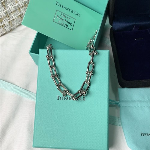 Shop Swarovski, Pandora, Tiffany & Co. | Fine Jewelry, Bracelets, and Rings